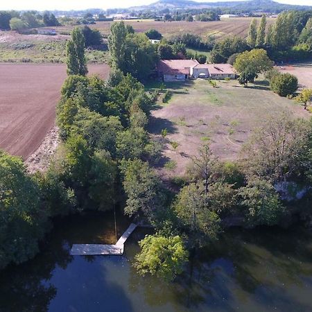 Gites Clodeguy No 2 Saint-Sylvestre-sur-Lot Exteriér fotografie